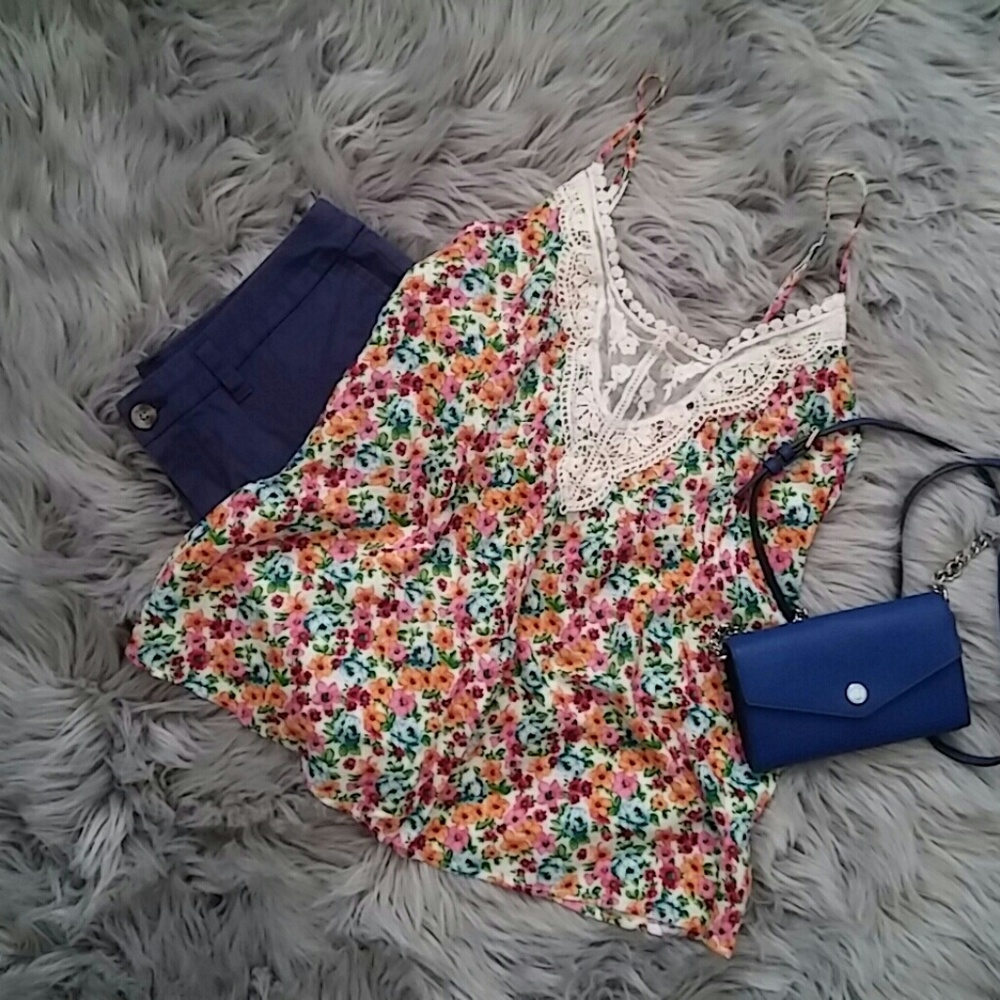 ❌SOLD❌ Forever 21 floral tank top